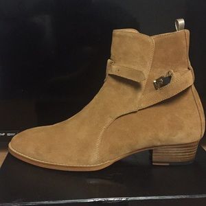 The Madrid strap boots